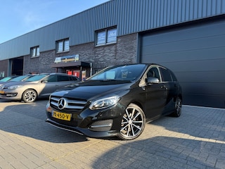 Mercedes-Benz B-klasse 180 Activity Edition | 12MND GARANTIE | AUTOMAAT | NAVI | LED | LEDER | NL-AUTO |