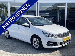 Peugeot 308 SW 1.2 PureTech Active Pack 50% deal 5.475,- ACTIE Trekhaak / Carplay / Cruise / Clima