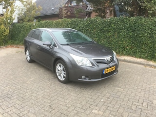 Toyota Avensis Wagon 2.0 VVTi Business NL auto, Dakdragers, Navi, trekhaak, 152 pk