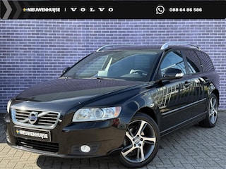 Volvo V50 2.0 Limited Edition | Xenon | Leder | Stoelverwarming | Parkeersensoren | getinte ruiten | Bluetooth | Dagrij verlichting | Dak rails |