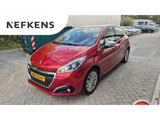 Peugeot 208 1.2 110 pk Allure | Trekhaak | Navigatie | Climate Control | Camera