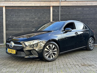 Mercedes-Benz A-klasse 180 Business Solution FM nav / Camera / Half leder / LED