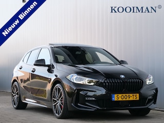 BMW 118i Executive 136 Pk Automaat Schuifdak / M-Sport / Leer / Camera / DAB / Apple Carplay