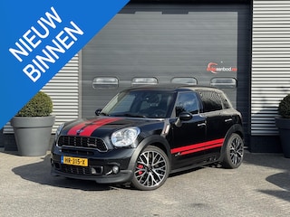 Mini Countryman 1.6 John Cooper Works ALL4 Chili | Panoramadak | Navigatie | 19 Inch Lichtmetalen Velgen|