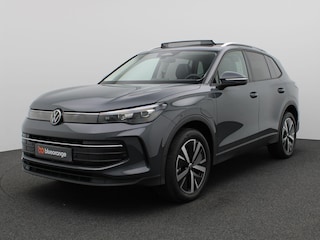 Volkswagen Tiguan 1.5 eHybrid Life Edition 204PK DSG Pano-Schuifdak, Trekhaak, 19" LM Velgen, Adaptieve Cruise Controle, Achteruitrijcamera, Side Assist, Navi via Apple Carplay/Android Auto, Keyless, Stoel-Stuurverwarming, Elektr. Achterklep