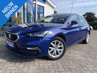 Seat Leon 1.5 TSI Style Business Intense | Facelift, Groot scherm, Navigatie, Camera + Parkeersensoren, Cruise Control!