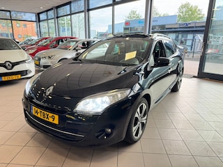 Renault Mégane Estate 1.4 TCe Bose PANO LMV CARPLAY PDC BJ 2012 !!!