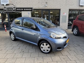 Toyota Aygo 1.0-12V 5Drs Nieuwe apk Weinig Km NAP