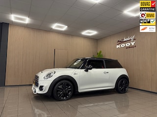 Mini Mini/Cabrio/Clubman/Countryman S 2.0 JCW Chili Serious Business * Automaat / Panoramadak / LED / Navigatie *