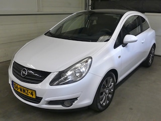 Opel Corsa 1.4-16V '111' Edition - Zwart dak! - Airco - Mooie auto!