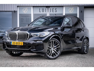 BMW X5 XDrive40i High Executive M-Sport I Pano I 4-wielbesturing I H&K I Luchtvering I Trekhaak I NL-auto I Dealer-onderhouden