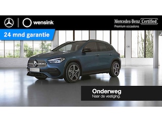 Mercedes-Benz GLA 250 e AMG Line | Night | Panoramadak | Stoelverwarming | Keyless | 19" lichtmetalen velgen | Achteruitrijcamera |