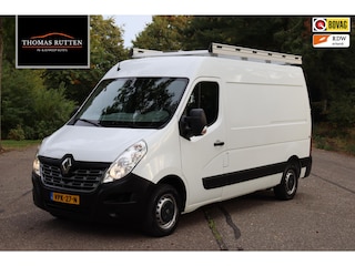 Renault Master T33 2.3 dCi L2H2 2015 | Airco | Cruise Control | Navi Voorbereid | Trekhaak | Parkeersensoren | Imperiaal | Onderhoudshistorie | Multimedia Systeem | Deursloten | 2 Sleutels