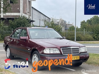 Mercedes-Benz C-klasse 180 Classic | In nette staat en goed onderhouden | Origineel NL & NAP |