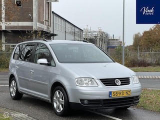 Volkswagen Touran 1.6-16V FSI Athene | AUTOMAAT | Nieuwe Banden | APK Nieuw | Navigatie | Cruise Control | T