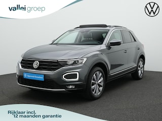 Volkswagen T-Roc 1.5 TSI 150 pk DSG Sport Business R | Panoramadak | Trekhaak | Stoelverwarming | Adaptive Cruise | Achteruitrijcamera | 17 inch