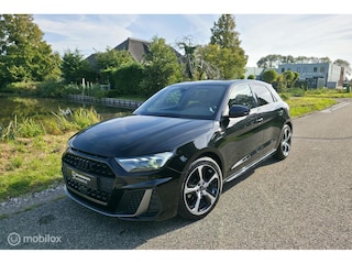 Audi A1 Sportback 30 TFSI 3x S-Line / Camera / Carplay