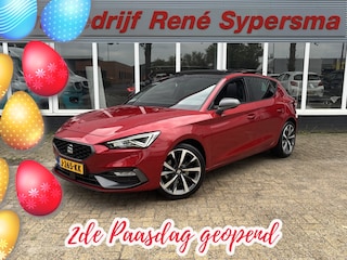Seat Leon 1.5 eTSI FR Launch Edition | Pano | Stuur Verwarming | Stoel Verwarming | Parkeer Camera
