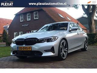 BMW 330i Executive Edition Aut. | Schuif-Kanteldak | Sportline | Trekhaak | Apple Car Play | Full Led | M-Stuurwiel | NAP