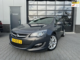 Opel Astra Sports Tourer 1.4 Turbo Sport + LEER Sportstoelen vol opties