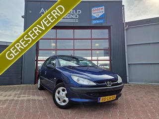 Peugeot 206 1.4 X-line | NWE APK | RADIO/CD | ELEKTR.RAAM | CDV | STUURBEKR. | LMV |