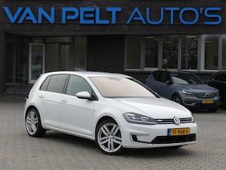 Volkswagen Golf / DYN Audio / Carplay / FULL LED
