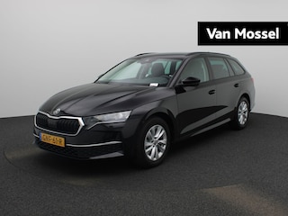Skoda Octavia Combi 1.5 TSI MHEV Business Edition Plus | Automaat | Navigatie | Lichtmetalen Velgen | Climate Control | Achteruitrijcamera | Parkeersensoren | Trekhaak | LED | Cruise Control | Virtual Cockpit | Apple Carplay & Android auto | Keyless | Elektrische Achterklep |