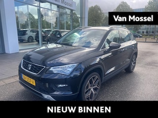 Seat Ateca 1.0 EcoTSI Style Business Intense 115 PK | LED Koplampen | Navigatie | Climate Control | Trekhaak | Achteruitrijcamera | Privacy Glass | Apple Carplay/Android Auto | Adaptieve Cruise Control | Parkeersensoren | Lichtmetalen velgen |