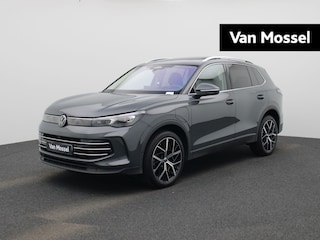 Volkswagen Tiguan 1.5 eHybrid Elegance 204 PK | Automaat | Plug-In | Panoramadak | Trekhaak | Achterklep Elektrisch | 360 Camera | Stoelverwarming Voor & Achter | Head-Updisplay | Stuurwielverwarming