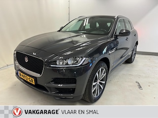 Jaguar F-Pace 2.0 Portfolio AWD 25t -Panoschuifdak-Lederen bekleding met verwarming ook achter-Camera-Trekhaak-Luxe uitvoering