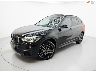 BMW X1 SDrive18i High Executive AUTOMAAT PDC PANO LEER
