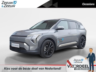 Kia EV3 Plus 58.3 kWh | Stoel en stuurverwarming | Navigatie | Camera | Dodehoek detectie | getinte ramen achter | Apple CarPlay / Android Auto | Draadloos telefoonlader |