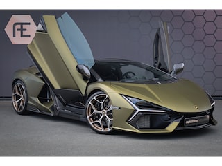 Lamborghini Revuelto | NEW | NO REGISTRATION | LIFT | CARBON IN & EXTERIEUR | PASSENGER DISPLAY | ADAPTIVE CRUISE | APPLE CARPLAY | SONUS FABER SOUND | PARKING PACK | HEADLAMPS PACKAGE | AMBIENT LIGHT | CUP HOLDERS |