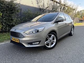 Ford Focus 1.0 Titanium / NAVI / CRUISE / AIRCO ECC / SONY / 142dkm!
