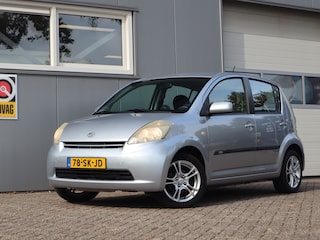 Daihatsu Sirion 2 1.3-16V Comfort / Automaat / Airco / Parkeersensoren