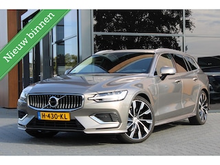 Volvo V60 T6 Twin Engine AWD Inscription | Pano | Styling kit