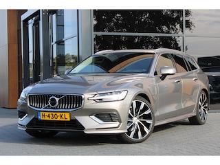 Volvo V60 T6 Twin Engine AWD Inscription | Pano | Styling kit
