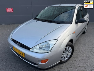 Ford Focus 1.6-16V Ghia*AIRCO*APK*NAP*ELKT-RAAM