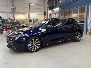 Toyota Corolla 1.8 Hybrid 122pk CVT Dynamic | Navigatie | Apple carplay / Android auto | Camera | Cruise control | Half leder | Climate control | Rijklaar prijs!