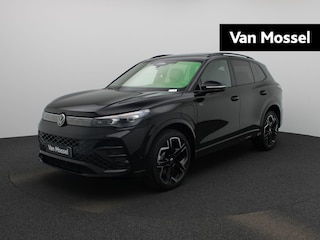 Volkswagen Tiguan 1.5 eHybrid R-Line Edition 272 PK | Automaat | Plug-In | Leder | Panorama Dak | 360 Camera | Black Style | Trekhaak | Stoelverwarming Voor & Achter | Stuurwielverwarming | Navigatie | Geheugenfunctie Stoelen