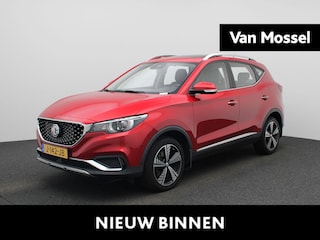 MG ZS EV Luxury 45 kWh | Apple Carplay / Android Auto | Camera | Stoelverwarming | Schuif/Kanteldak | Lichtmetalen Velgen | Dodehoekdetectie |