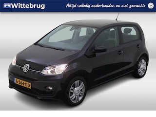 Volkswagen Up 1.0 BMT 60pk high up! / Panorama dak / Clima / Cruise control / Parkeersensoren a / LM 15''