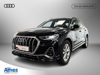Audi Q3 45 245pk TFSI quattro S edition Stoelverwarming | Parkeersensoren voor en achter | Achteruitrijcamera