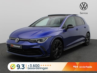 Volkswagen Golf 1.5 eTSI R-Line Business 130PK DSG Matrix-LED Verlichting, Pano-Schuifdak, Black Style, 3-zone Clima, Stoel-Stuurverwarming, Navi, 18" LM Velgen, Adaptieve Cruise Control, Achteruitrijcamera,
