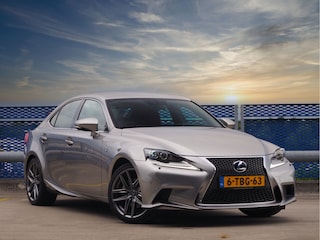 Lexus IS 300h F Sport Line - F Sport - MARK LEVINSON