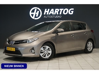 Toyota Auris 1.8 Hybrid Aspiration *DEALER ONDERHOUDEN* + CAMERA / AFN. TREKHAAK