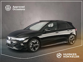 Volkswagen Golf R-Line Edition 1.5 eTSI 150pk DSG Automaat Panoramadak, Harman Kardon audio, Adaptive cruise control, Achteruitrijcamera, LED matrix koplampen