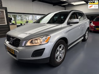 Volvo XC60 2.0T Momentum |Trekhaak|Leder|NAP|