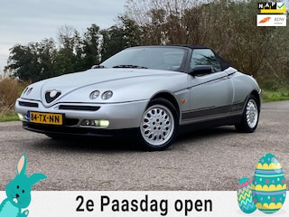 Alfa Romeo Spider 2.0-16V T.Spark L CABRIO Airco NAP Zwart-Leder Nieuwe apk