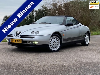 Alfa Romeo Spider 2.0-16V T.Spark L CABRIO Airco NAP Zwart-Leder Nieuwe apk